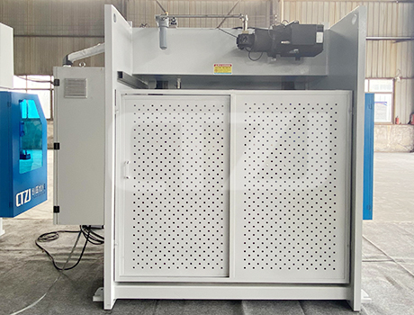 小型高速折弯机2 小型高速折弯机2