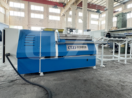 小型四辊卷板机2 小型四辊卷板机2